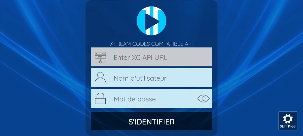 Écran de connexion de XCIPTV Player avec URL API Xtream Codes, identifiant et mot de passe
